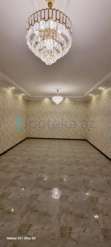 Satılır 4 otaqlı həyət evi 240 m²