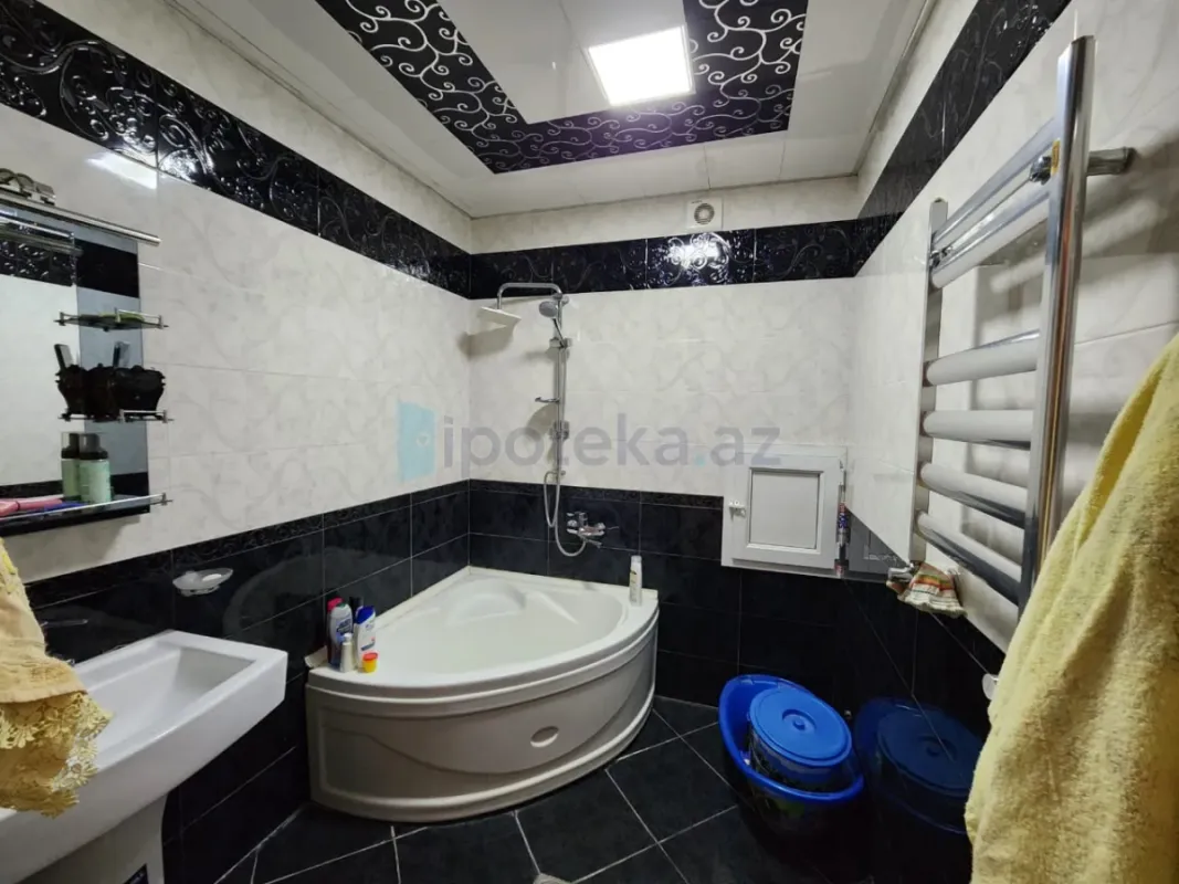 Satılır 3 otaqlı yeni tikili 90 m²