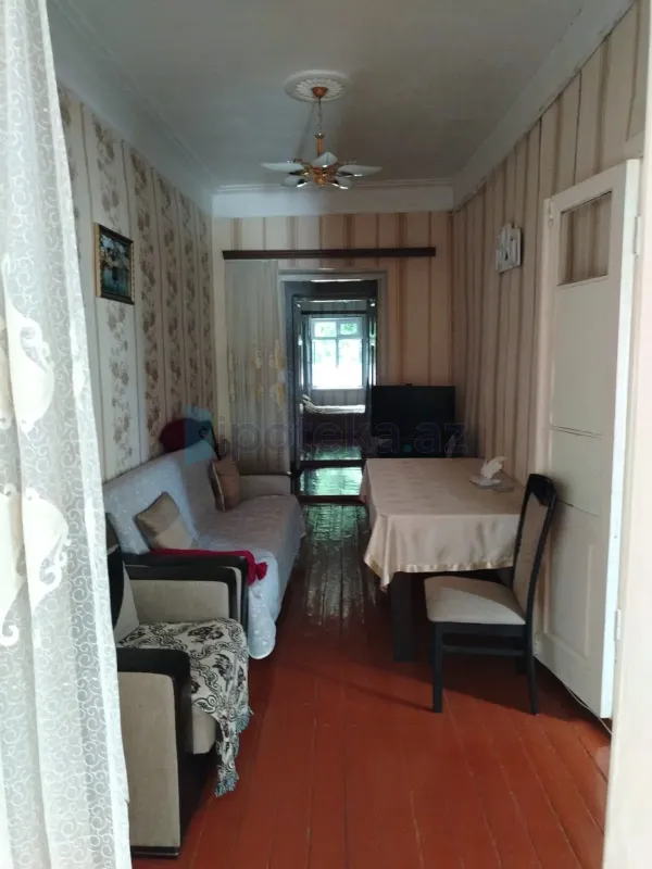 Satılır 4 otaqlı həyət evi 100 m²