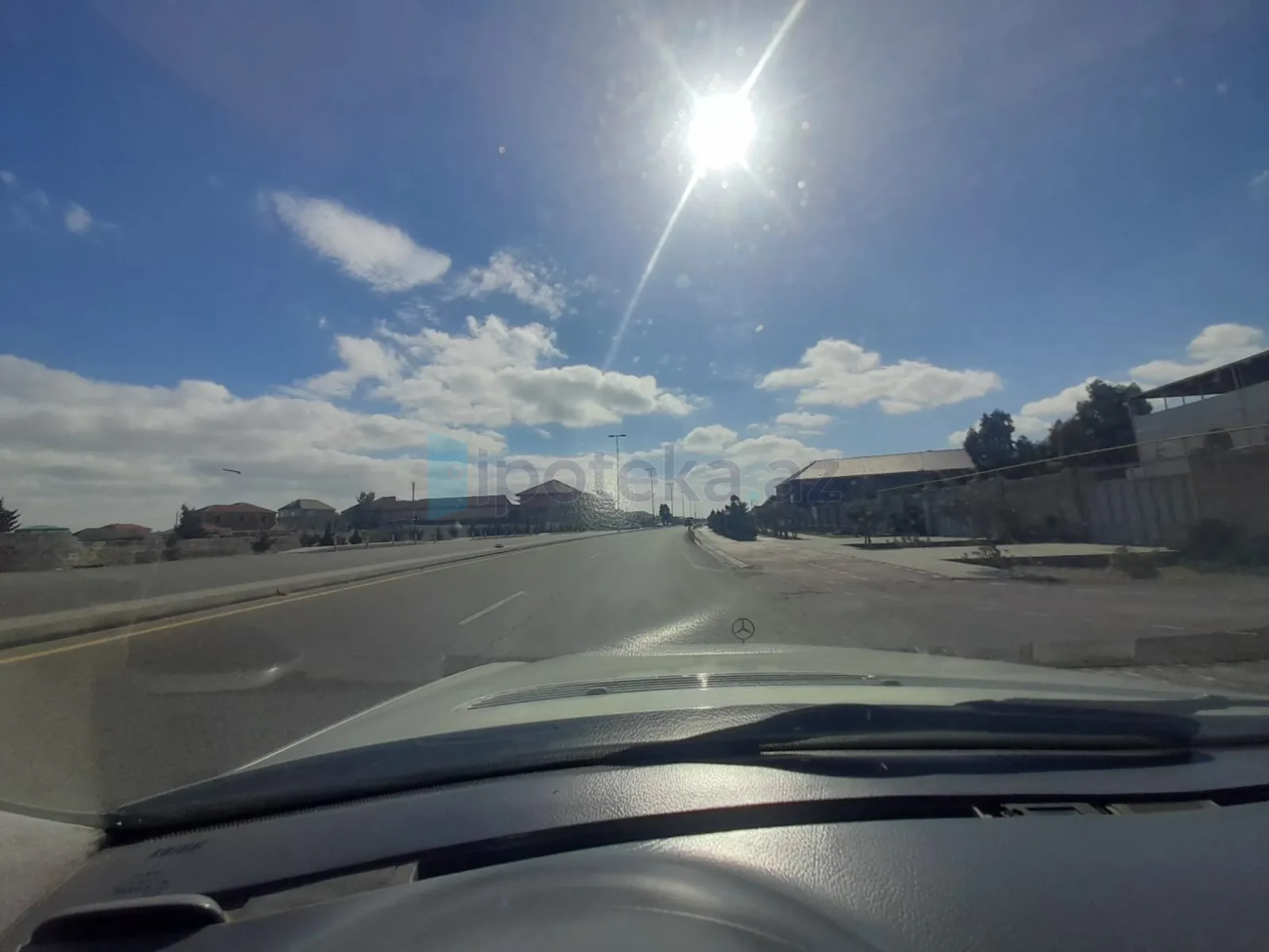 Satılır 5 otaqlı həyət evi 240 m²