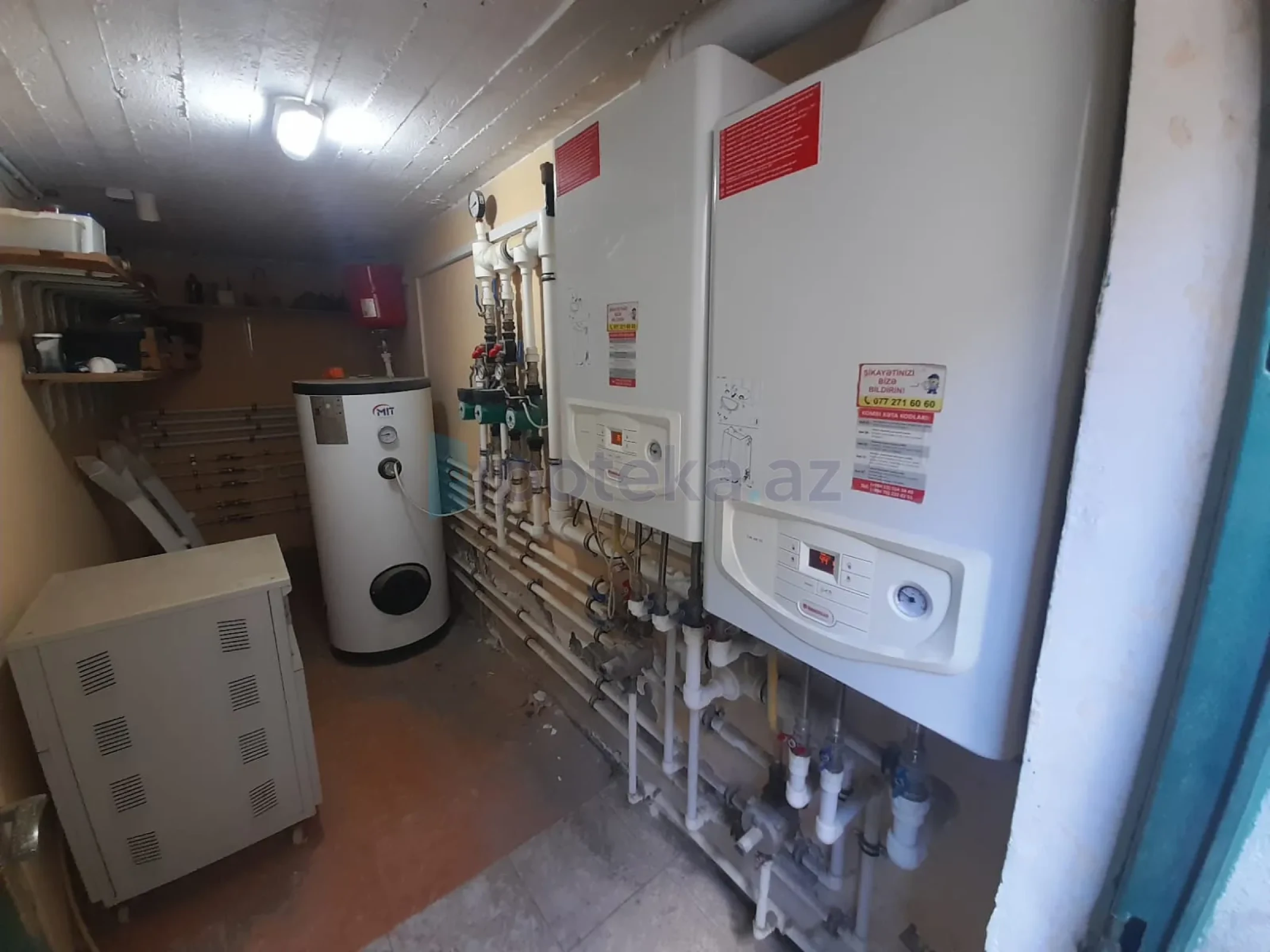 Satılır 5 otaqlı həyət evi 240 m²