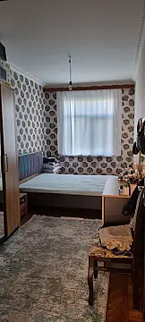 Satılır 2 otaqlı köhnə tikili 45 m²