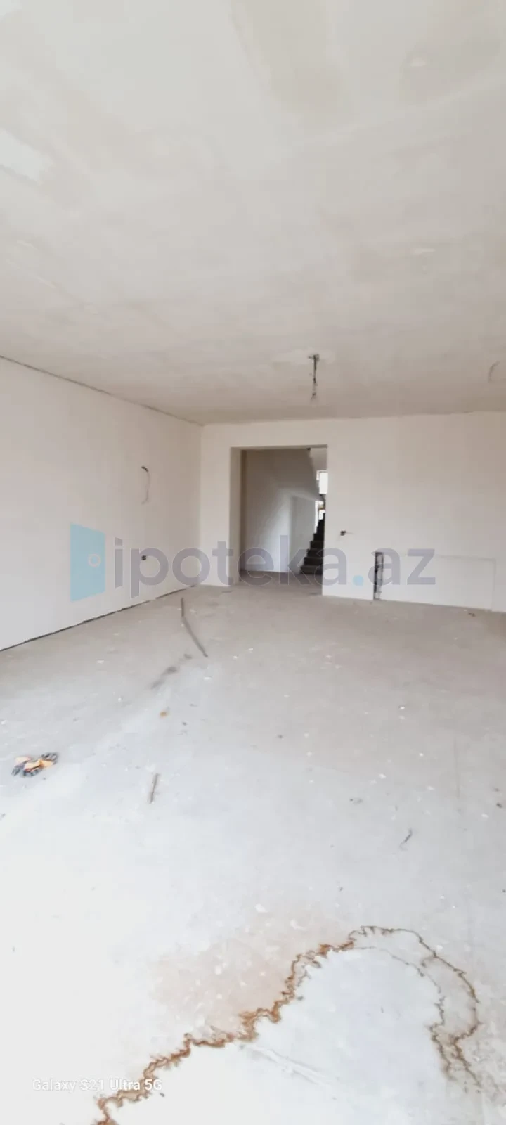 Satılır 8 otaqlı həyət evi 500 m²