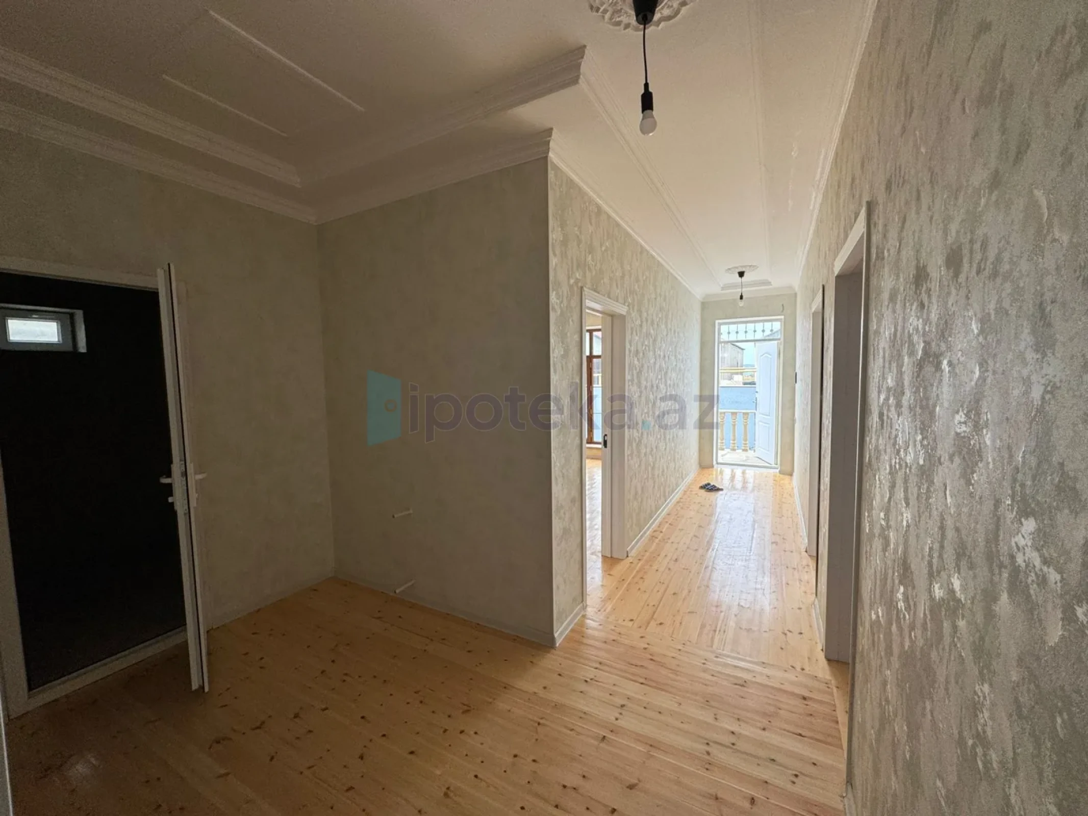 Satılır 4 otaqlı həyət evi 228 m²