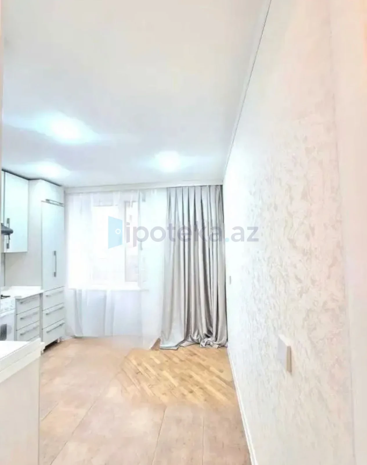 Satılır 3 otaqlı köhnə tikili 77 m²