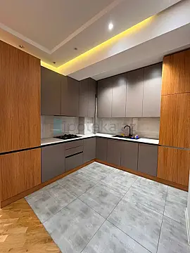 Satılır 3 otaqlı yeni tikili 110 m²