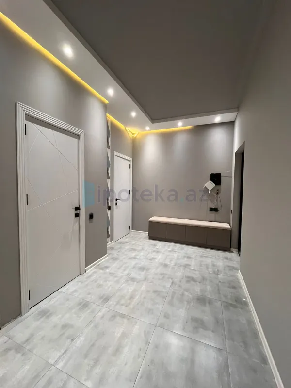 Satılır 3 otaqlı yeni tikili 110 m²