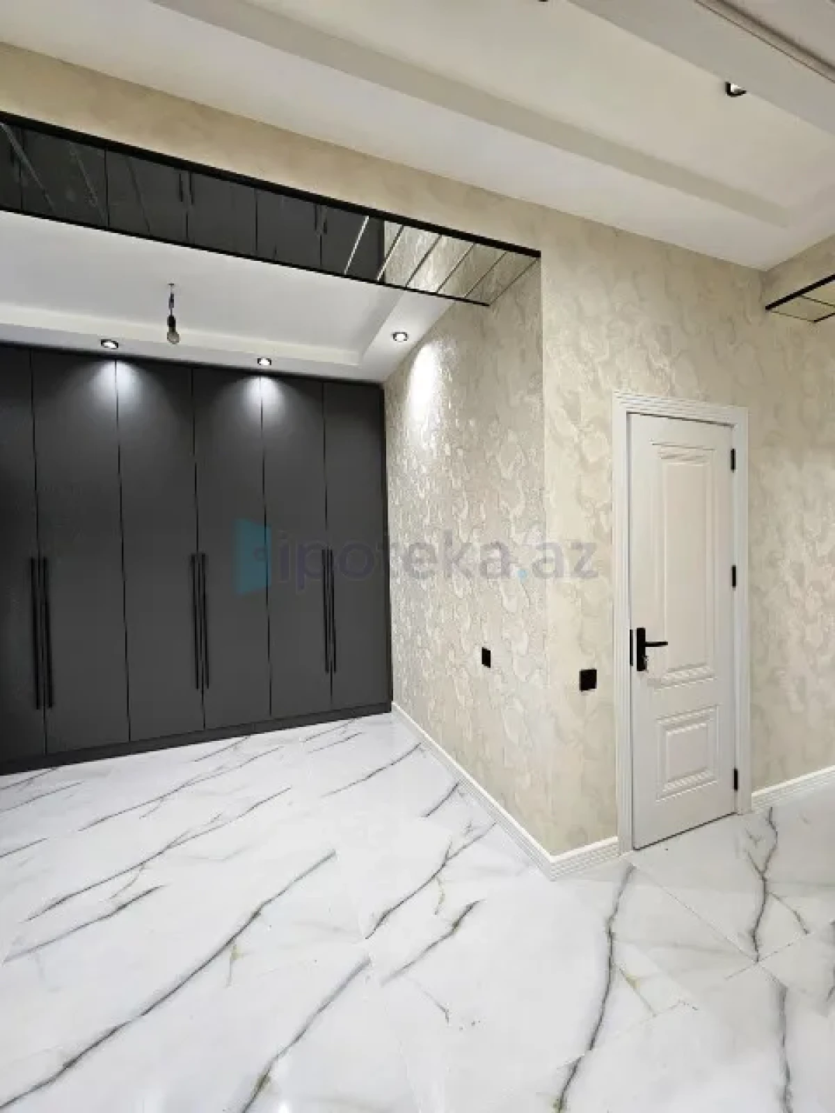 Satılır 4 otaqlı yeni tikili 136 m²