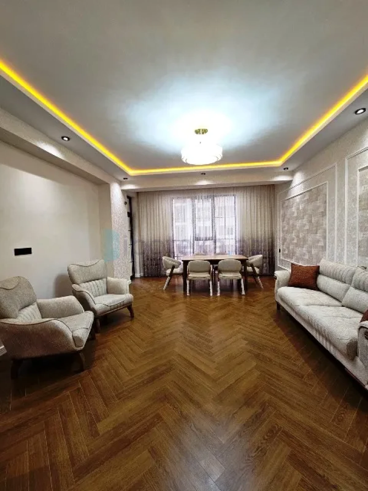 Satılır 4 otaqlı yeni tikili 136 m²