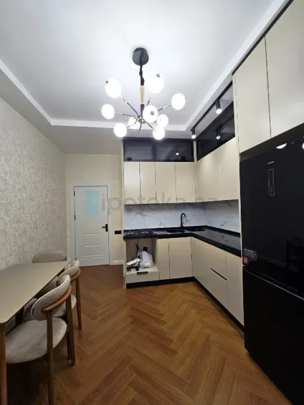 Satılır 4 otaqlı yeni tikili 136 m²