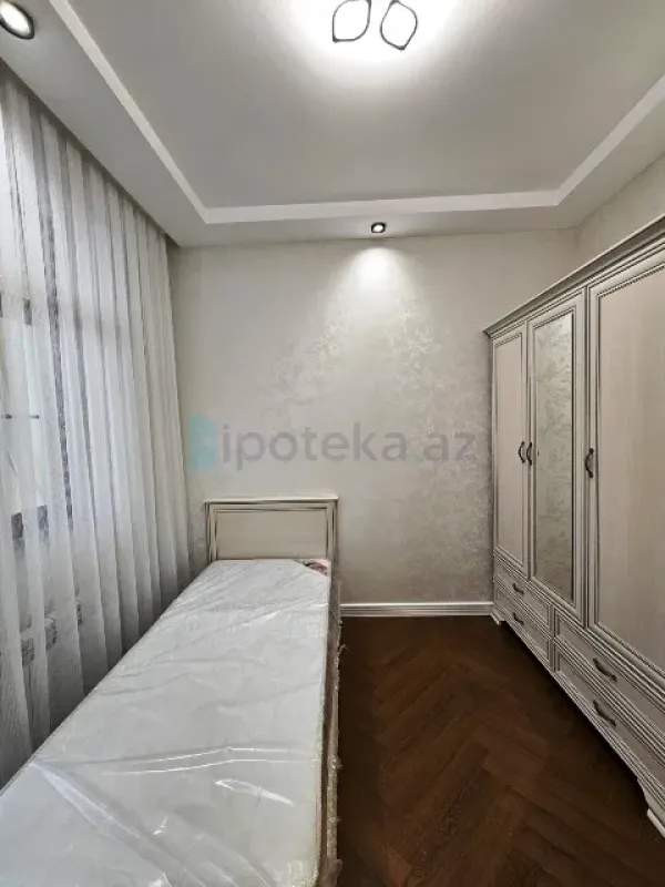 Satılır 4 otaqlı yeni tikili 136 m²