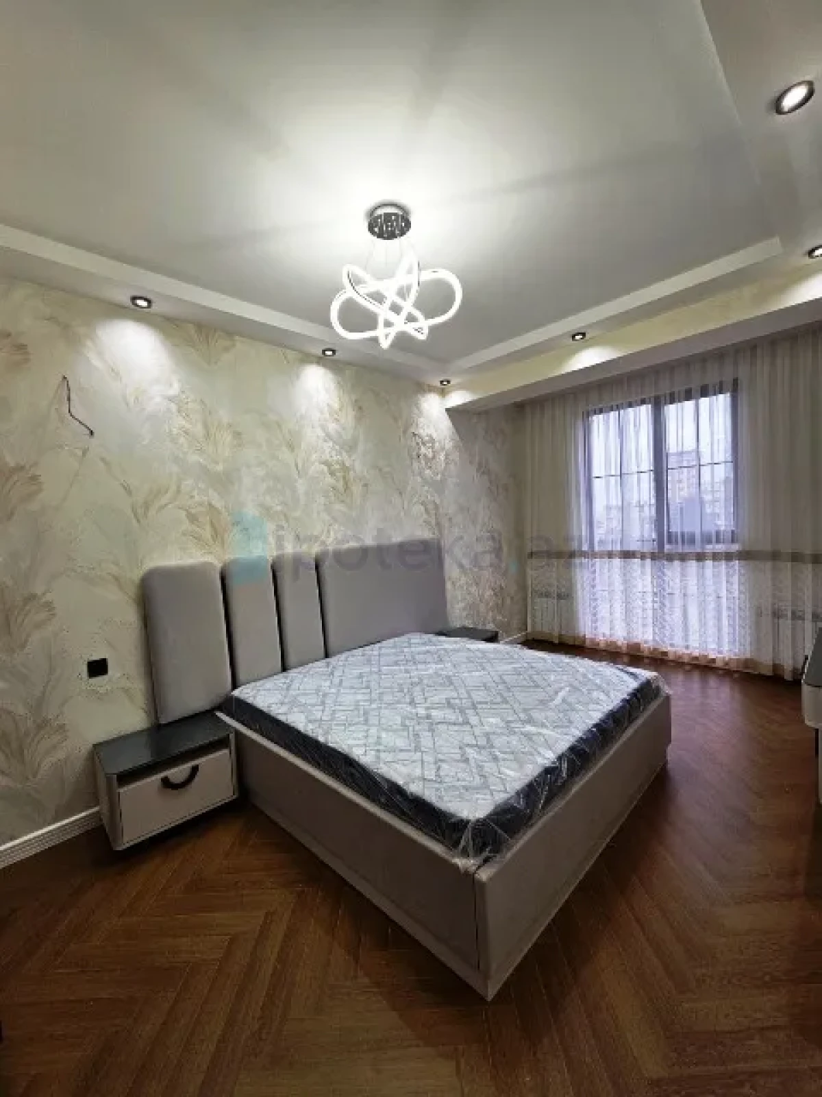 Satılır 4 otaqlı yeni tikili 136 m²