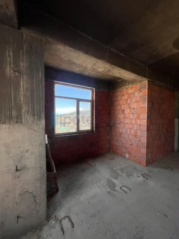 Satılır 2 otaqlı yeni tikili 97 m²