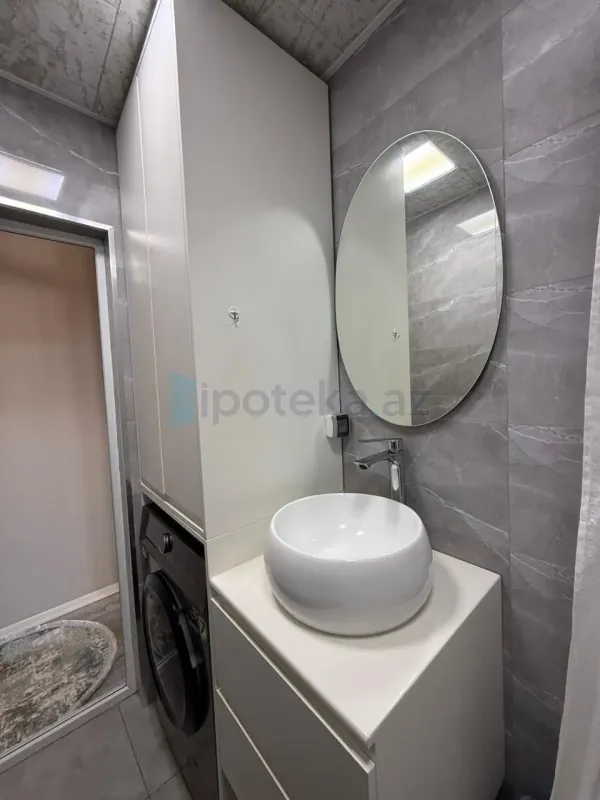Satılır 3 otaqlı köhnə tikili 60 m²