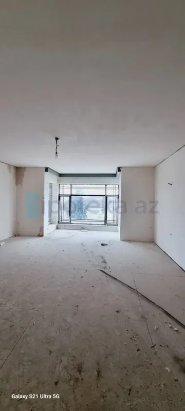 Satılır 8 otaqlı həyət evi 500 m²