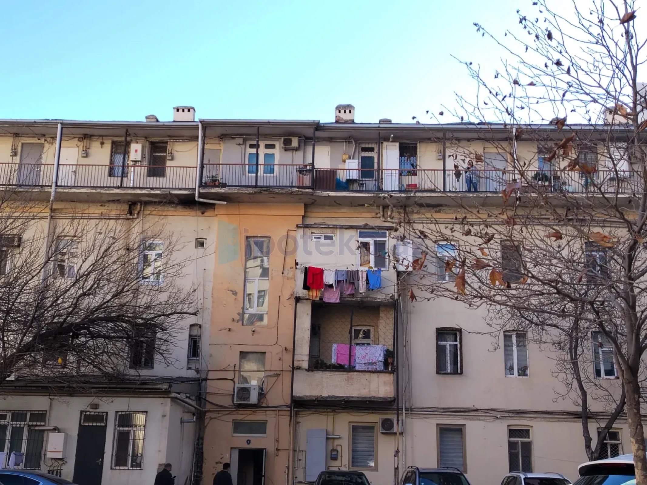 Satılır 1 otaqlı köhnə tikili 30 m²