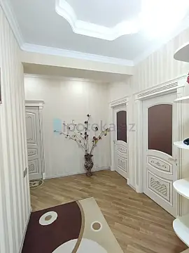 Satılır 3 otaqlı yeni tikili 130 m²