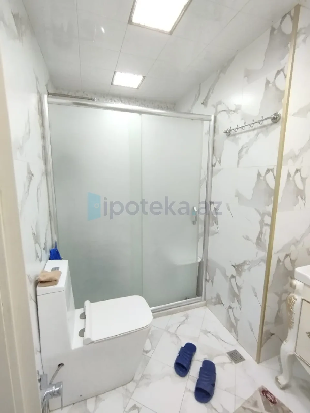 Satılır 3 otaqlı yeni tikili 130 m²