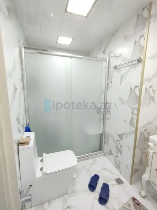 Satılır 3 otaqlı yeni tikili 130 m²