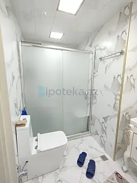 Satılır 3 otaqlı yeni tikili 130 m²