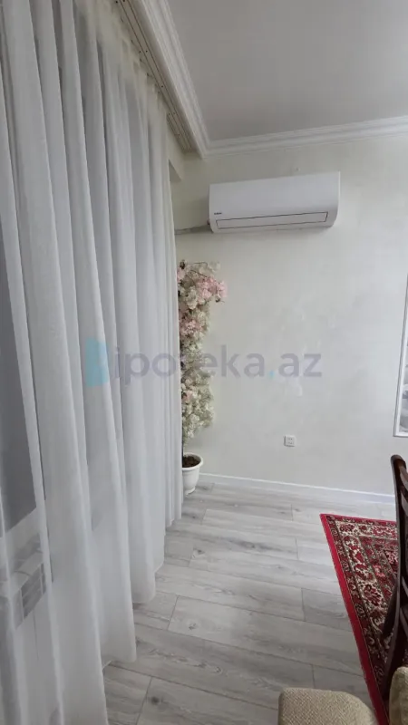 Satılır 2 otaqlı yeni tikili 71 m²