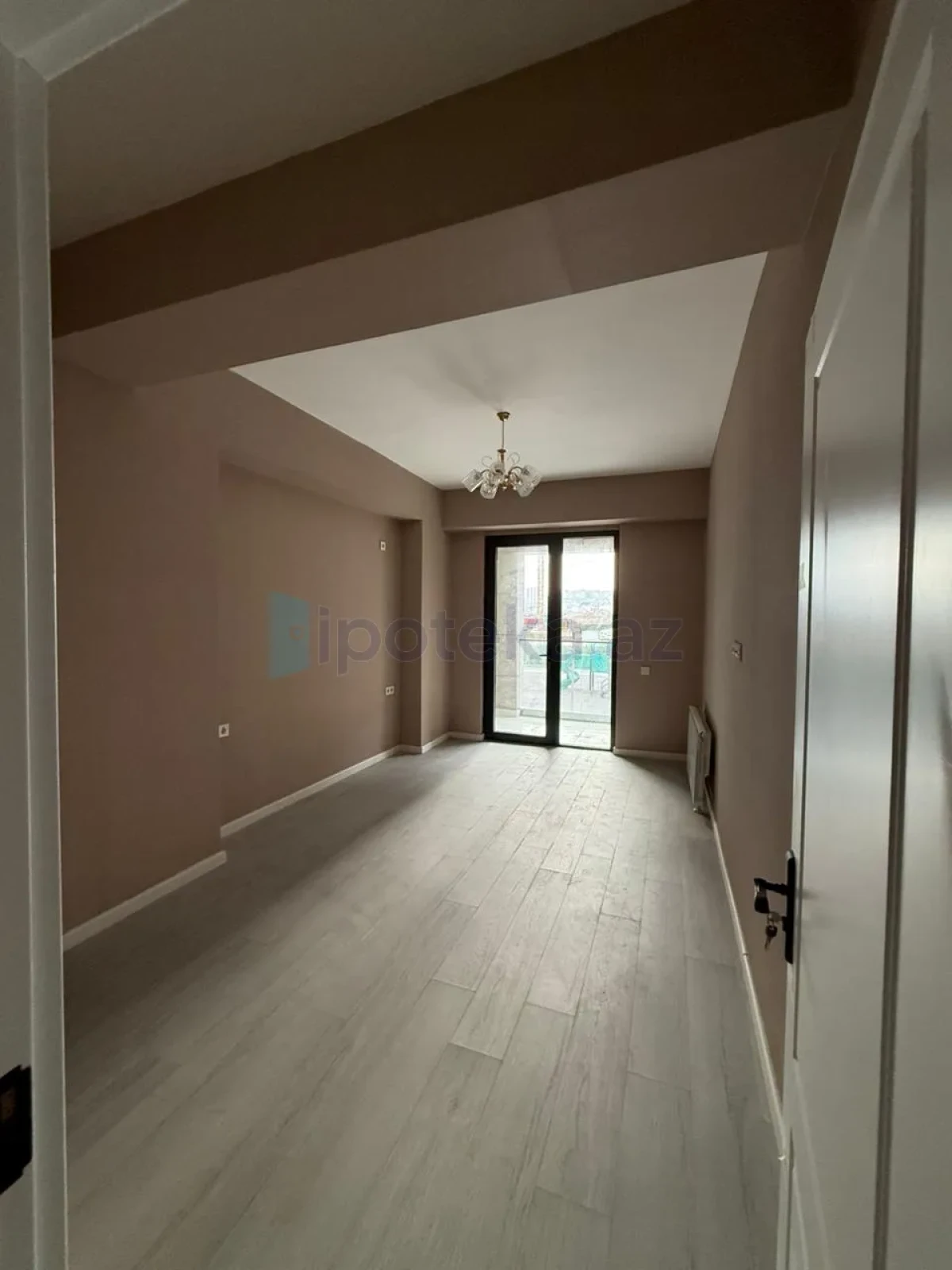 Satılır 3 otaqlı yeni tikili 101 m²