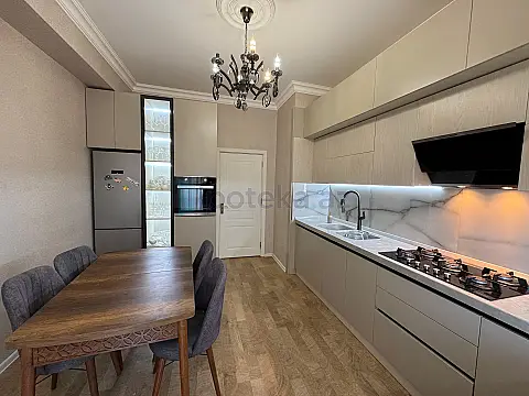 Satılır 2 otaqlı yeni tikili 106 m²