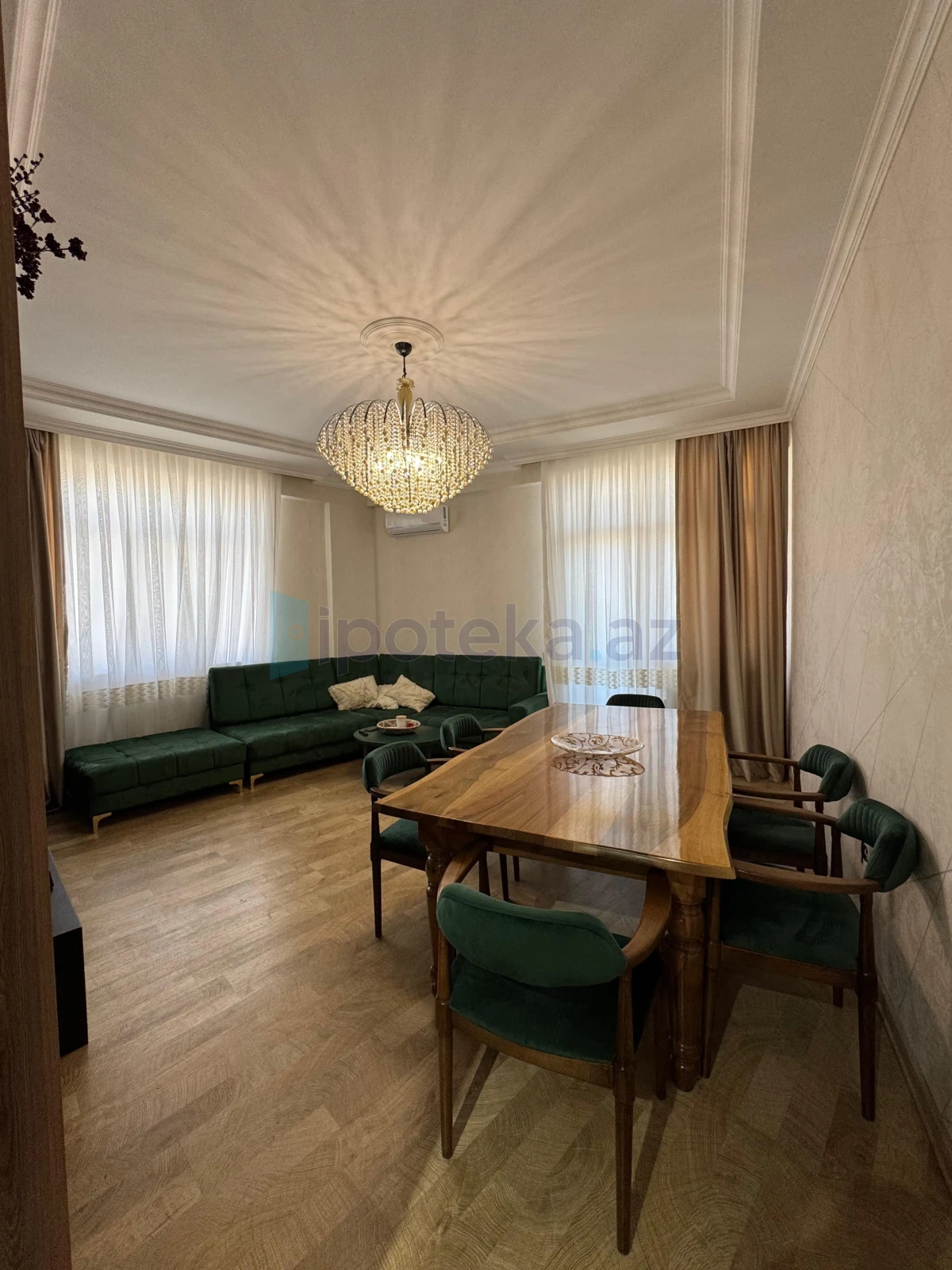 Satılır 2 otaqlı yeni tikili 106 m²