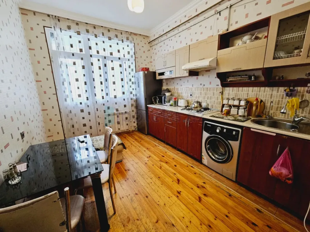 Satılır 2 otaqlı yeni tikili 70 m²