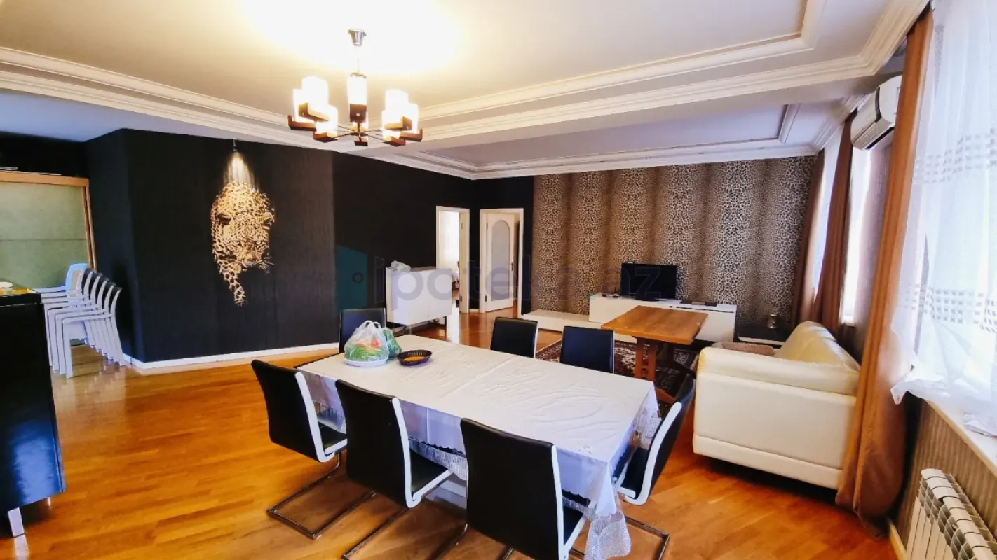 Satılır 4 otaqlı yeni tikili 132 m²
