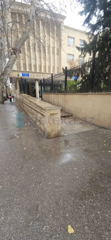 Satılır 3 otaqlı köhnə tikili 78 m²