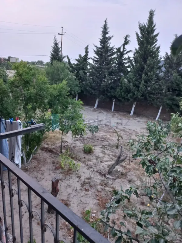 Satılır 6 otaqlı həyət evi