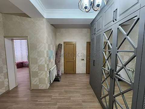 Satılır 3 otaqlı yeni tikili 89 m²