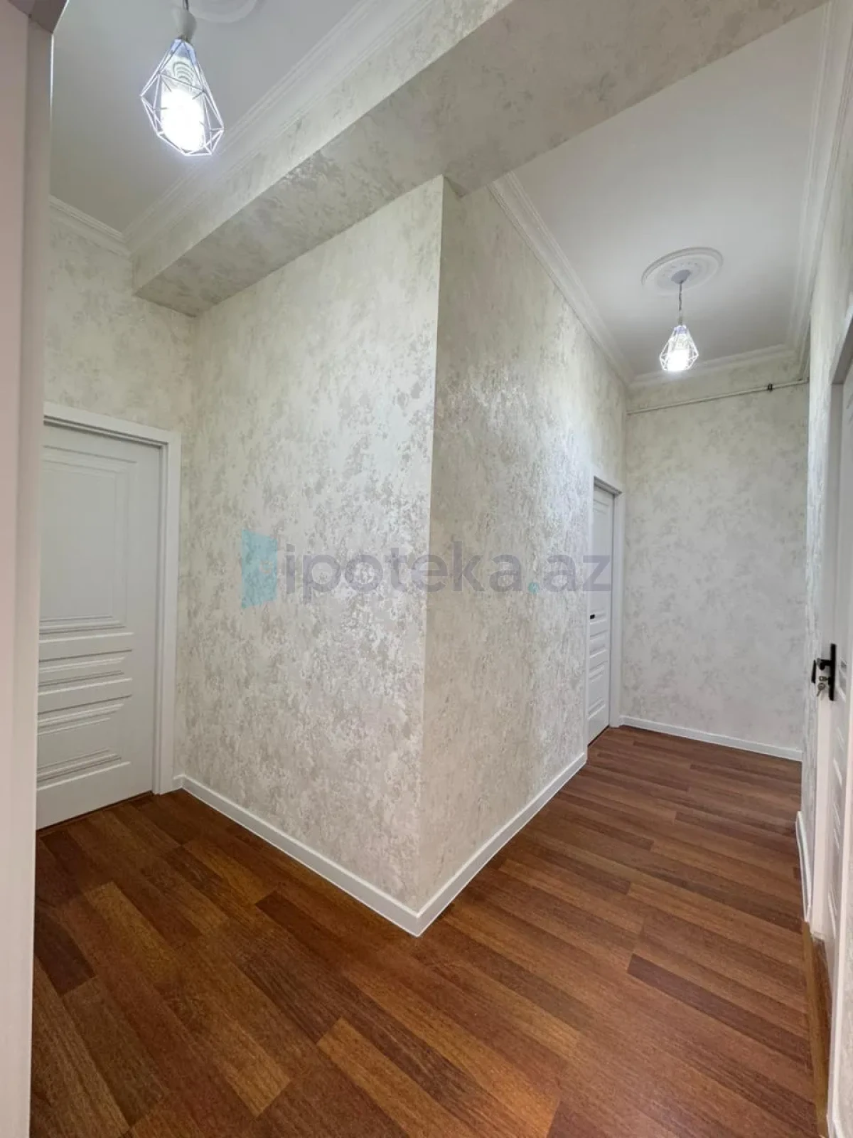 Satılır 3 otaqlı yeni tikili 90 m²