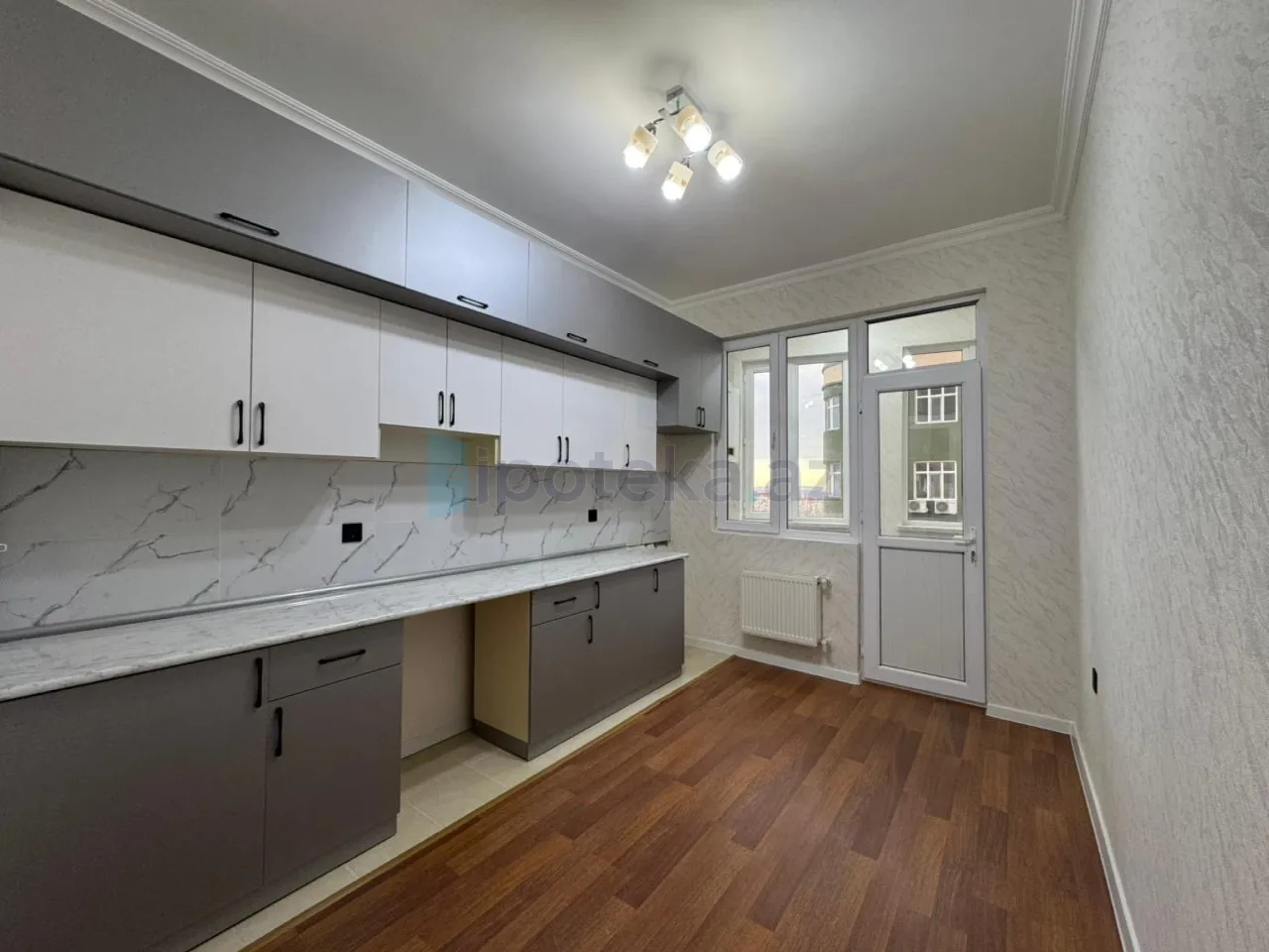 Satılır 3 otaqlı yeni tikili 90 m²