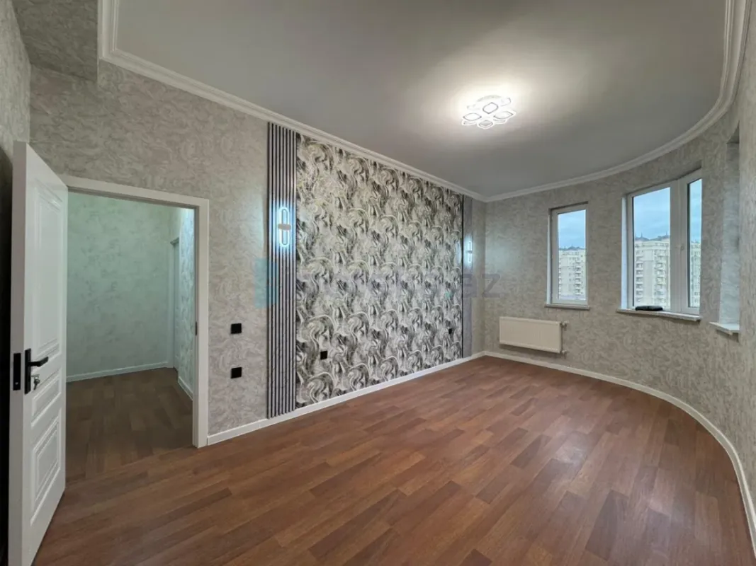 Satılır 3 otaqlı yeni tikili 90 m²