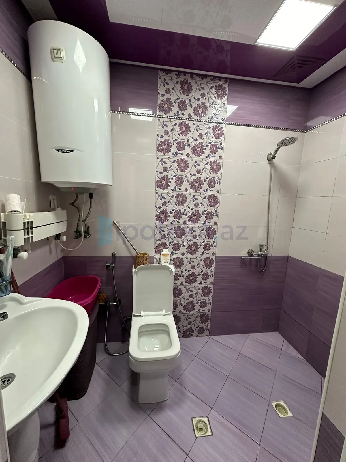 Satılır 3 otaqlı yeni tikili 50 m²