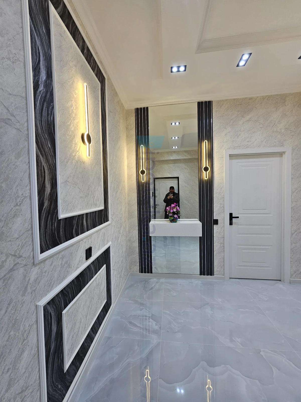 Satılır 3 otaqlı yeni tikili 90 m²