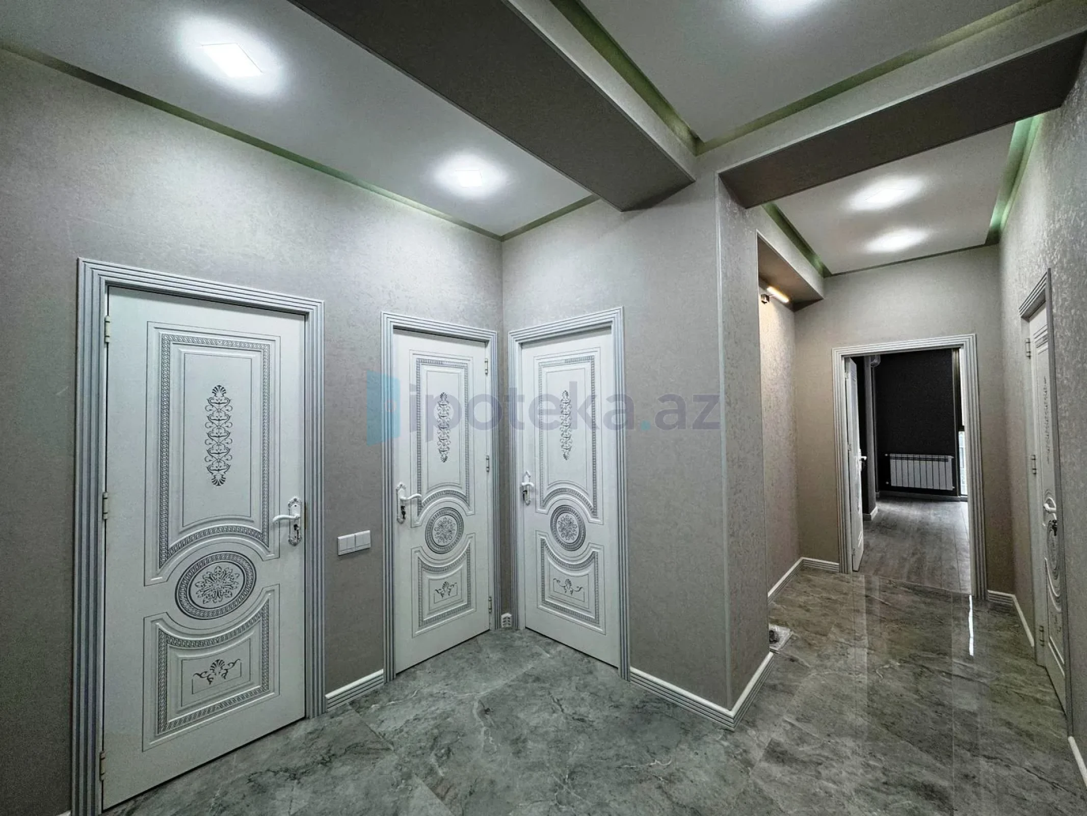 Satılır 3 otaqlı yeni tikili 85 m²