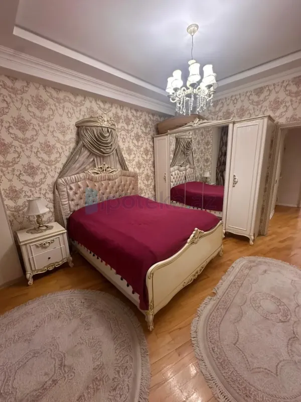 Satılır 3 otaqlı yeni tikili 90 m²