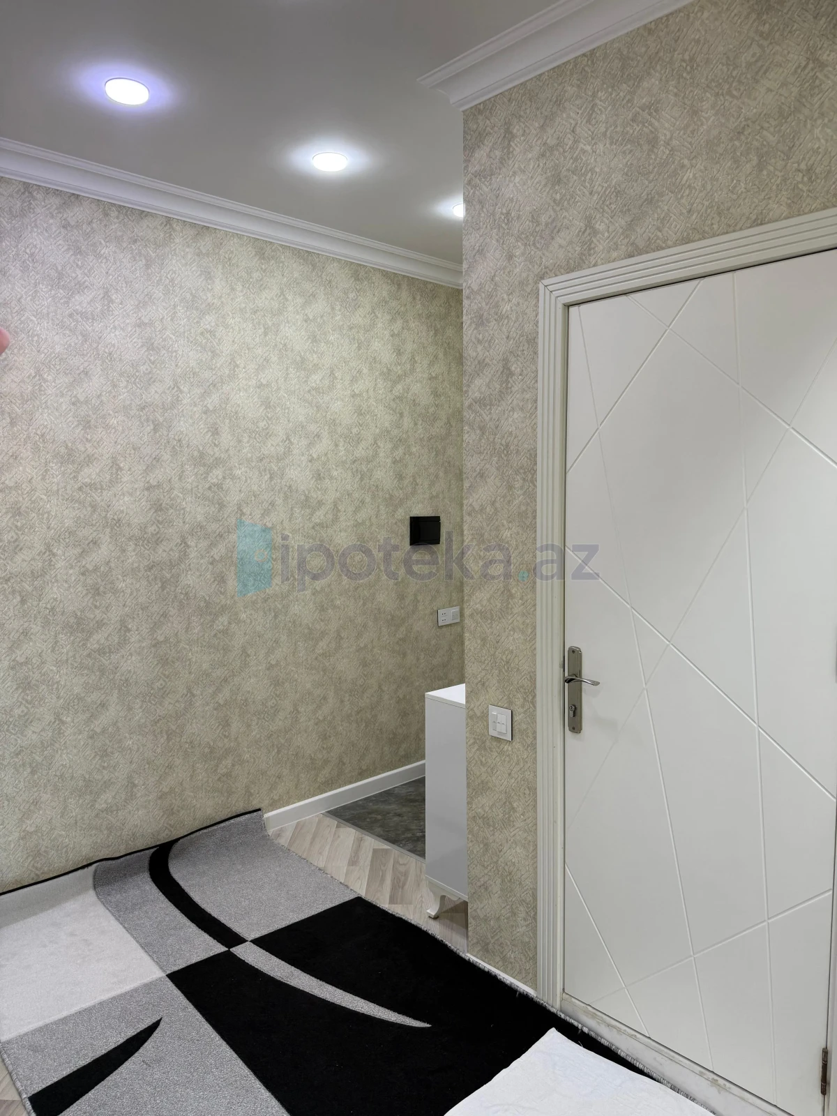 Satılır 3 otaqlı yeni tikili 72 m²