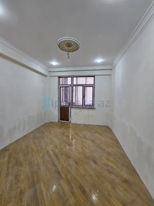 Satılır 3 otaqlı yeni tikili 120 m²