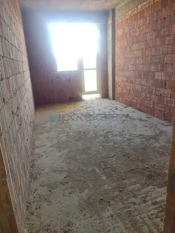 Satılır 2 otaqlı yeni tikili 73 m²