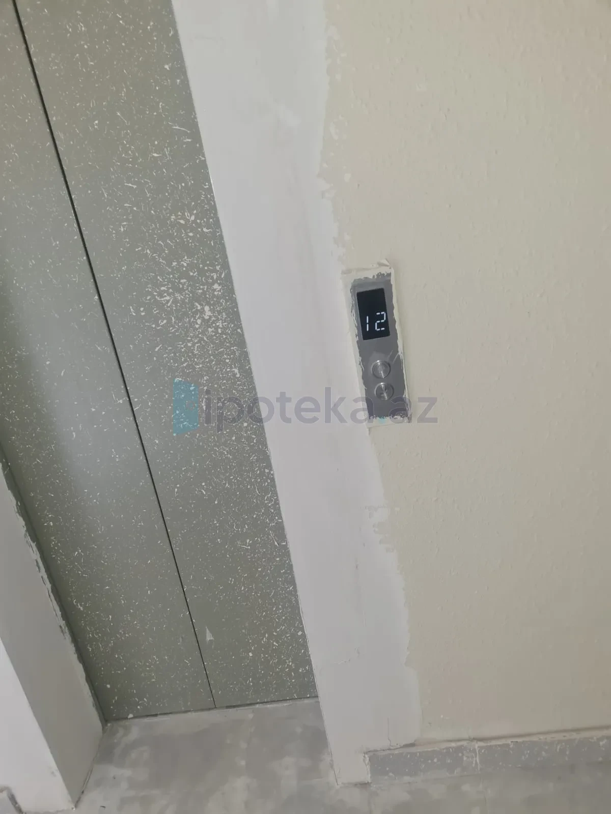 Satılır 2 otaqlı yeni tikili 73 m²
