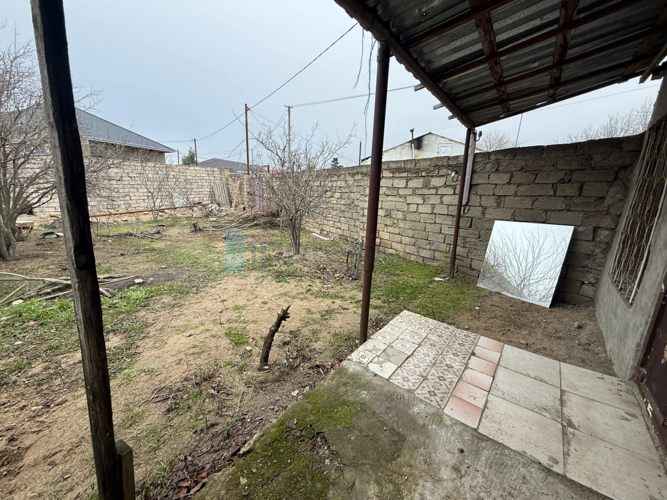 Satılır 1 otaqlı həyət evi 30 m²