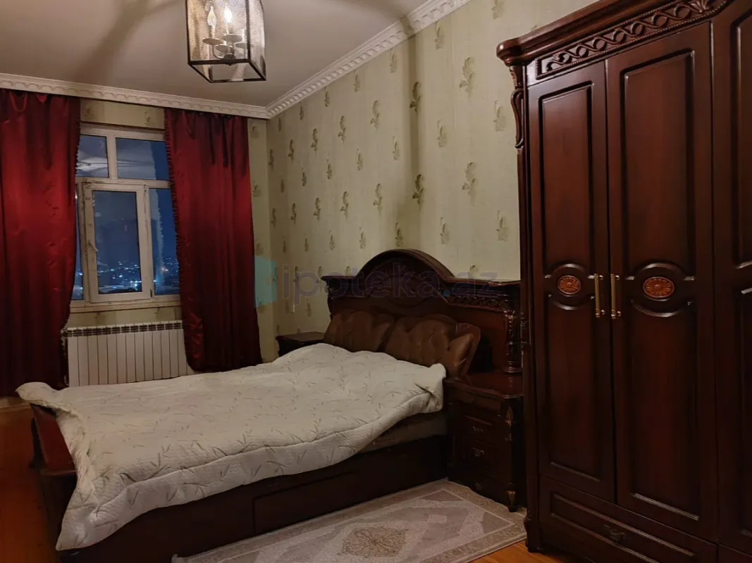 Satılır 3 otaqlı yeni tikili 100 m²