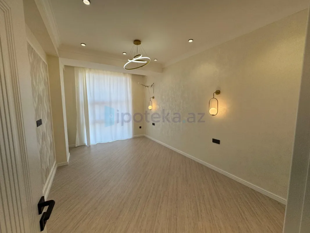 Satılır 3 otaqlı yeni tikili 82 m²
