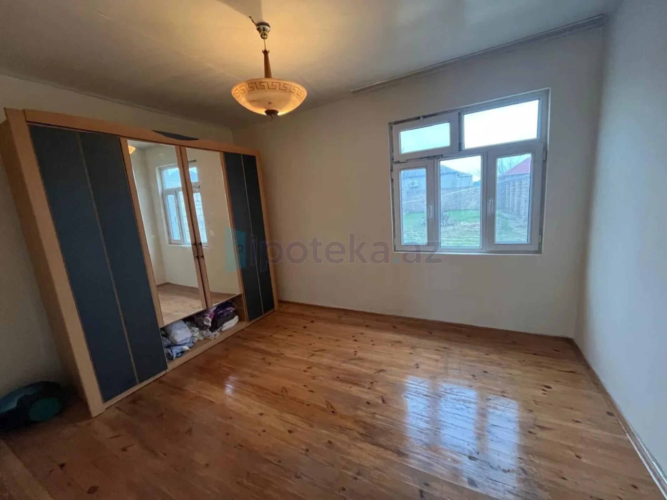 Satılır 3 otaqlı həyət evi