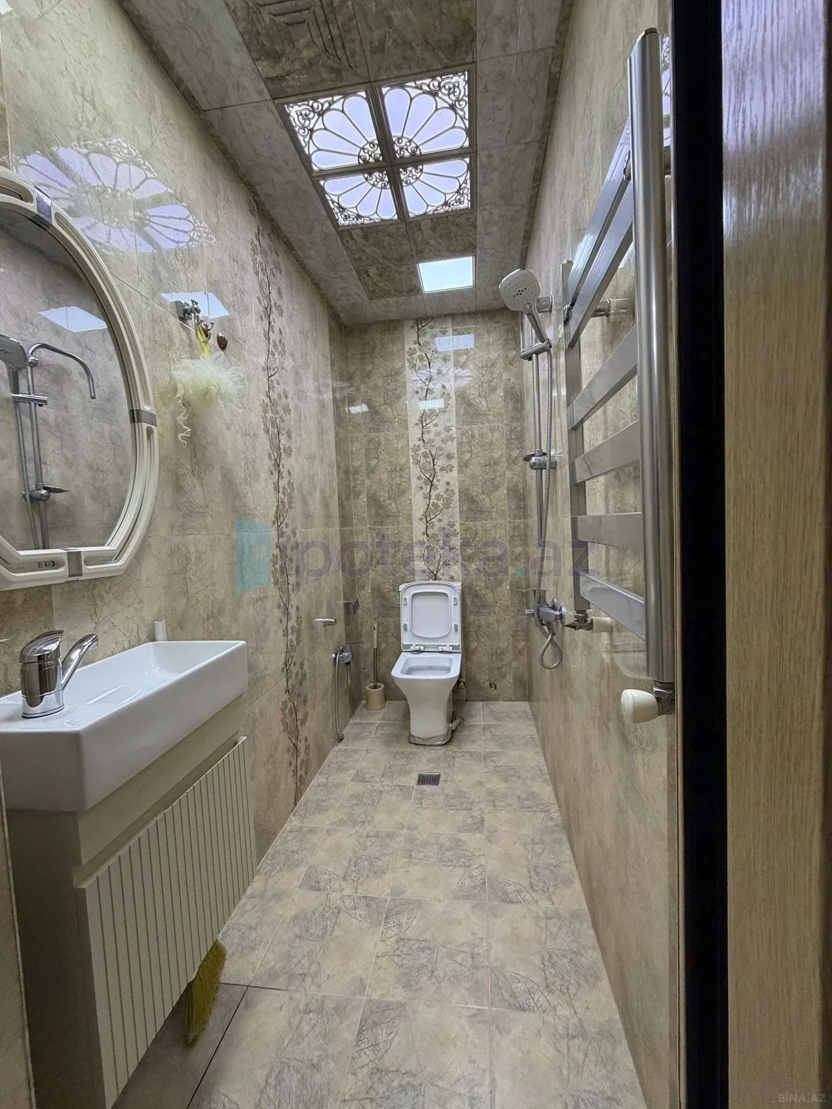 Satılır 2 otaqlı yeni tikili 65 m²