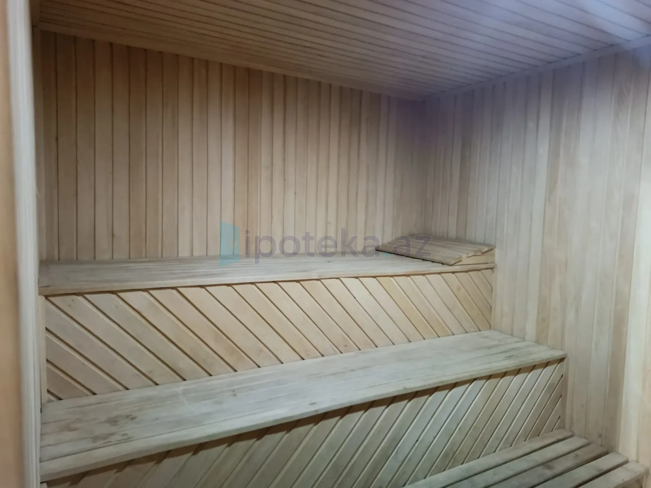 Satılır 6 otaqlı həyət evi 450 m²